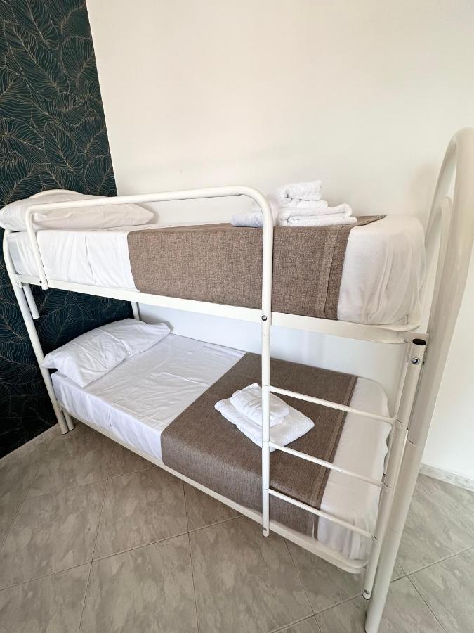 Airport Seaview Rooms Nápoly Kültér fotó